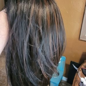 Short black wig with caramel highlights